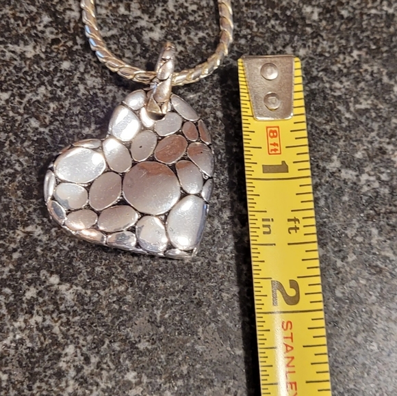 Vintage Pebble Heart Pendant and Necklace - Silver Toned - Picture 3 of 4